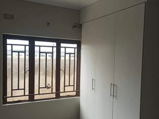 2-bedroom-flat-for-rent-in-salama-park