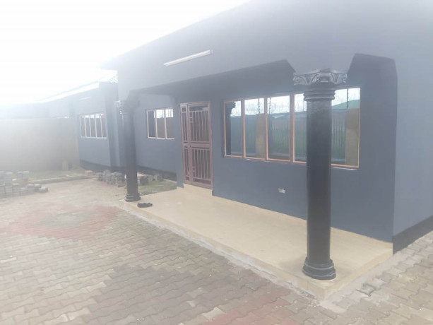 2-bedroom-fabulous-flat-for-rent-in-woodlands-chalala-big-3