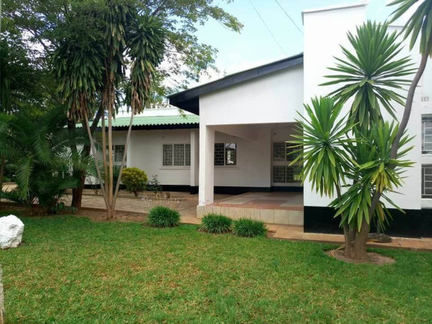 rent-a-beautiful-four-bedroom-house-in-phi-big-0