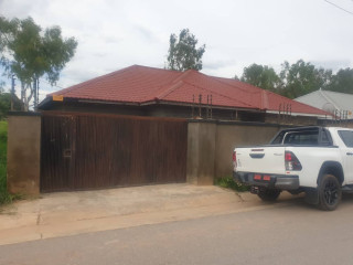 3 Bedroom Semi Detached Flat for Sale in Salama Park