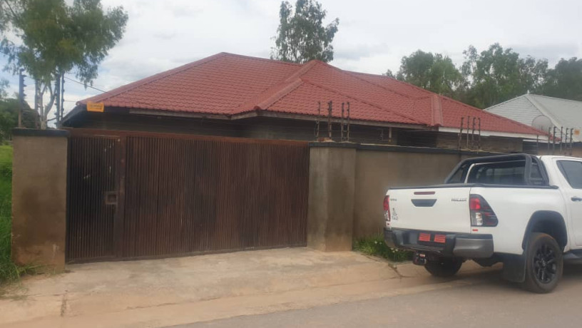 3-bedroom-semi-detached-flat-for-sale-in-salama-park-big-0