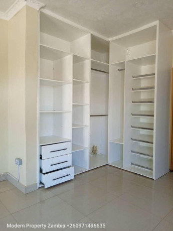 4-bedroom-house-for-sale-in-waterfalls-big-7