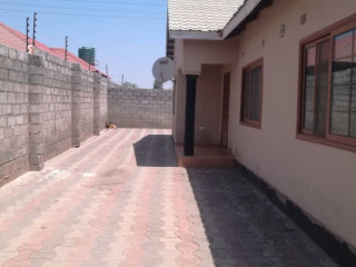 3 Bedroom House For Sale In Meanwood Chamba Valley