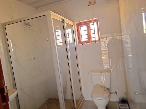 2-bedroom-flat-for-rent-in-chalala-big-2