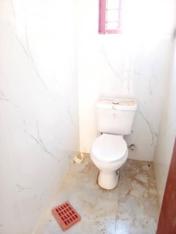 2-bedroom-flat-for-rent-in-chalala-big-5