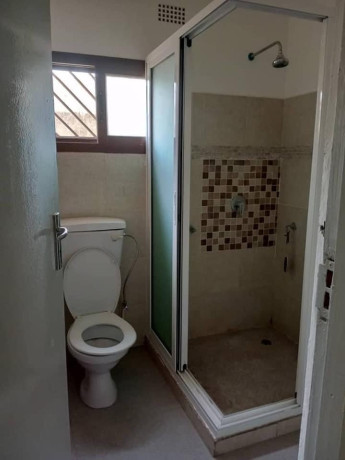 2-bedroom-flats-for-rent-in-kabulonga-big-9