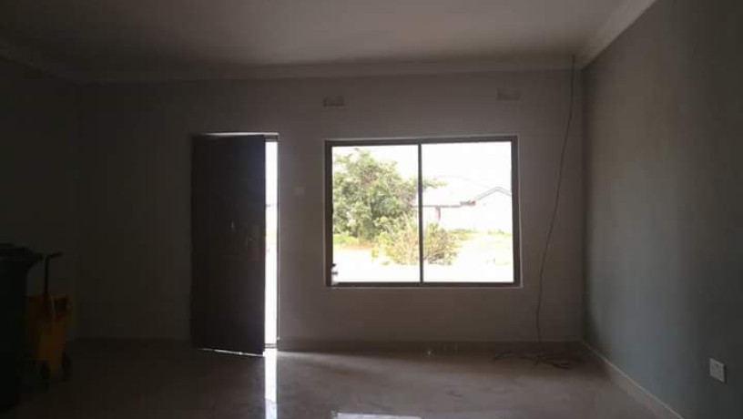 newly-built-2-bedroom-modern-flat-in-libala-south-big-5