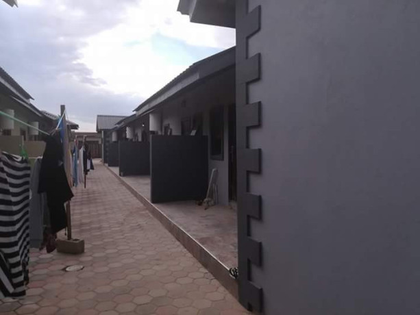 newly-built-2-bedroom-modern-flat-in-libala-south-big-1