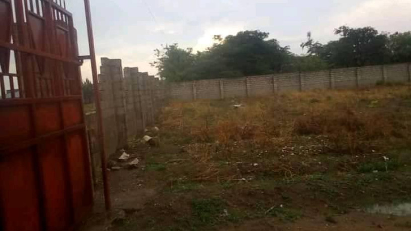 plot-for-sale-in-chalala-big-1