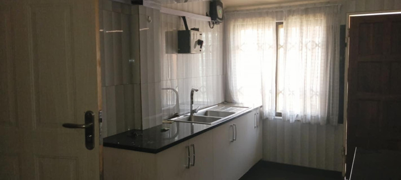 3-bedroom-flat-for-rent-in-chudleigh-big-2