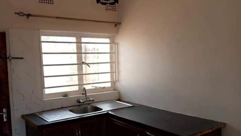 2-bedroom-flat-for-rent-in-chalala-big-7