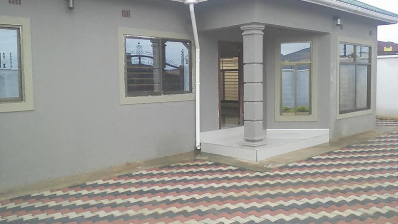 3-bed-newly-built-flat-for-rent-in-ibex-hill-big-0