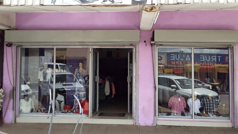 shop-for-sale-in-town-centre-big-1