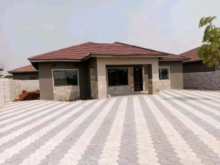 3 Bedroom House For Sale in New Kasama