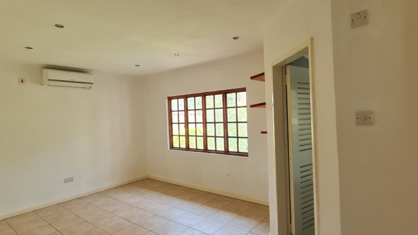 3-bedroom-house-for-sale-in-rhodespark-big-8