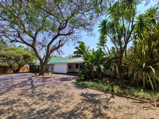 3-bedroom-house-for-sale-in-rhodespark
