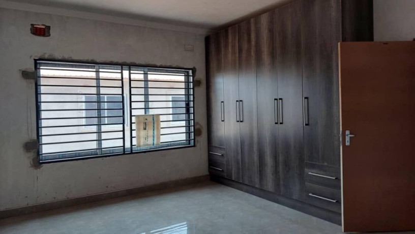 3-bedroom-flats-for-sale-in-chalala-big-2