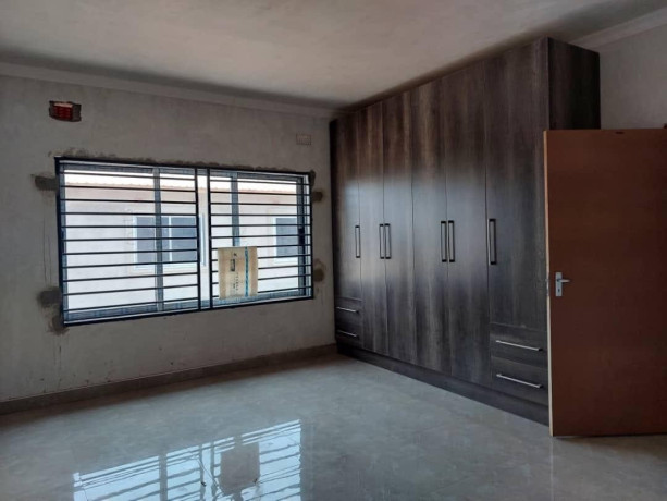 3-bedroom-flats-for-sale-in-chalala-big-2