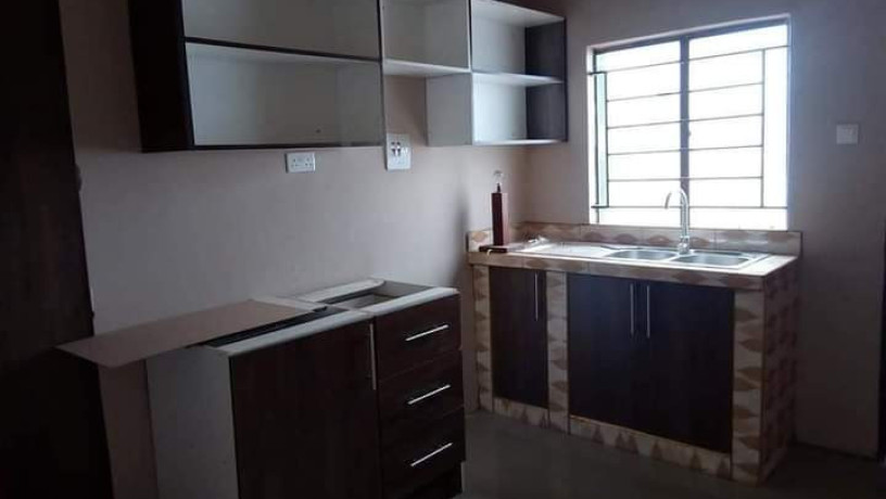 2-bedroom-flat-for-rent-in-chalala-big-4