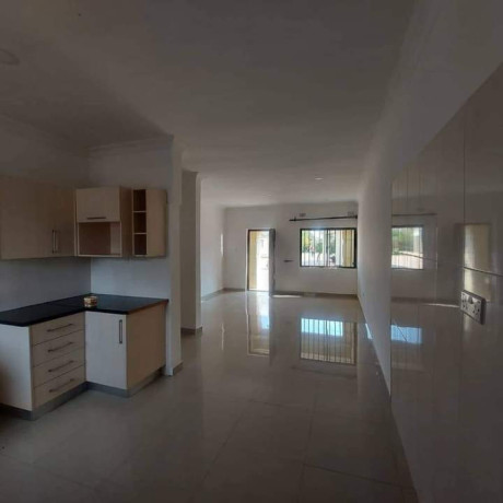 3-bedroom-flat-for-rent-in-ibex-hill-big-5