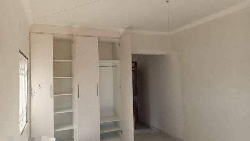 2-bedroom-flat-for-rent-in-chalala-big-7