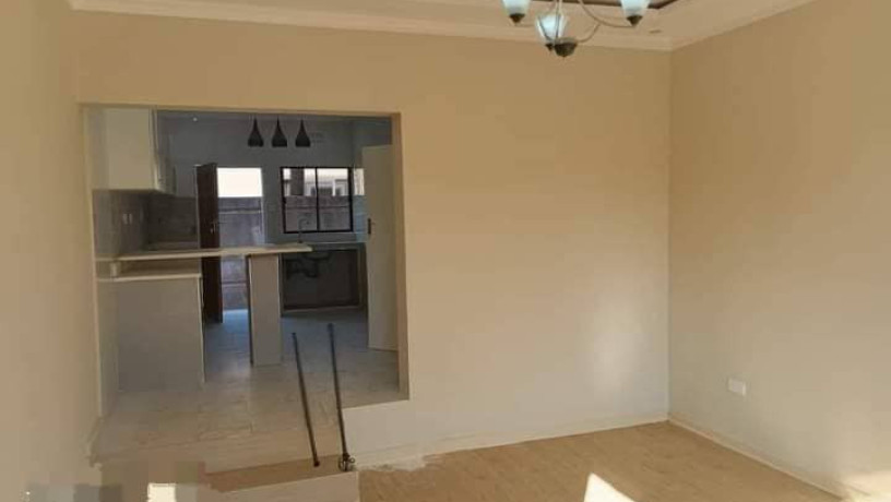 2-bedroom-flat-for-rent-in-chalala-big-6