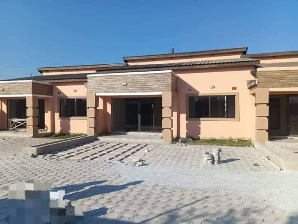 2-bedroom-flat-for-rent-in-chalala-big-7