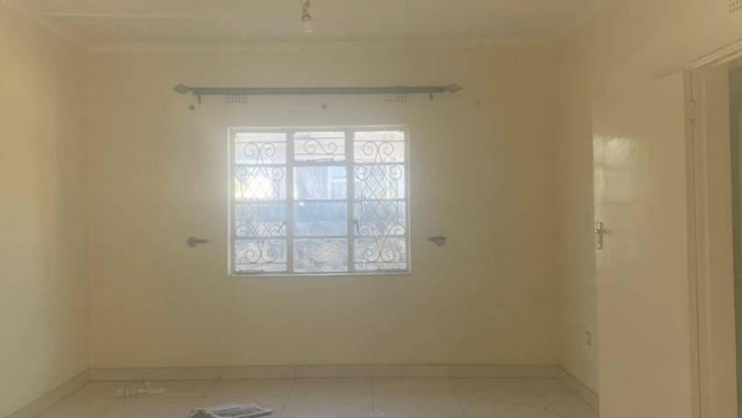 3-bedroom-flat-for-rent-in-rhodespark-big-4