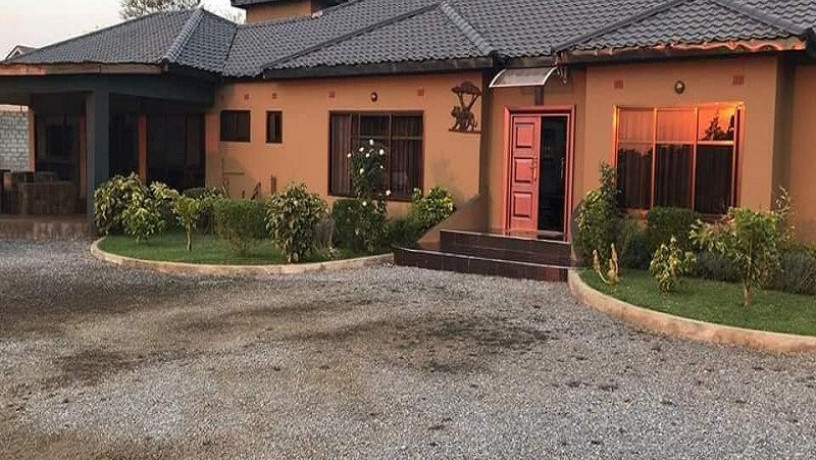 5-bedroom-house-for-sale-in-makeni-big-1