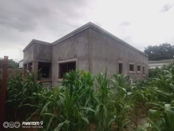 4-bedroomed-flat-for-sale-in-ibex-meanwood-big-8