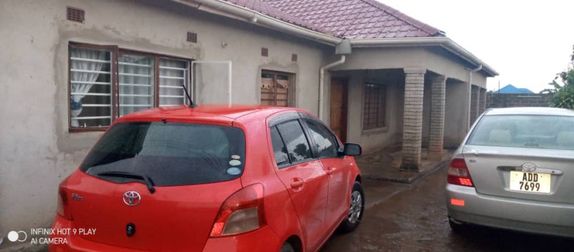 3-2-bedroom-flats-for-sale-in-jacaranda-villa-big-6