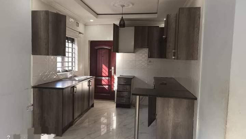 3-bedroom-flat-for-rent-in-chalala-big-5