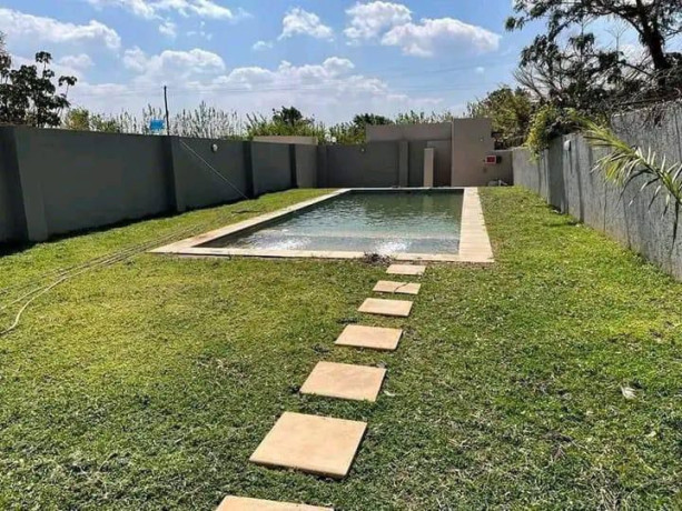 2-bedroom-flat-for-rent-in-roma-big-4