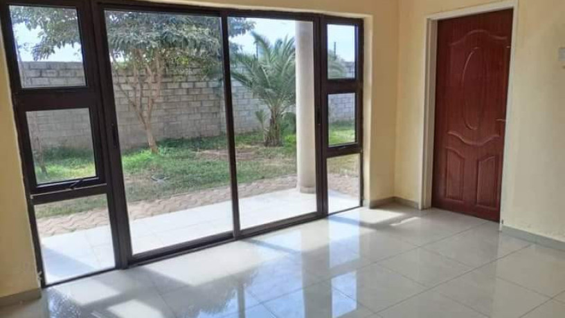 3-bedroom-flat-for-rent-in-new-kasama-big-8