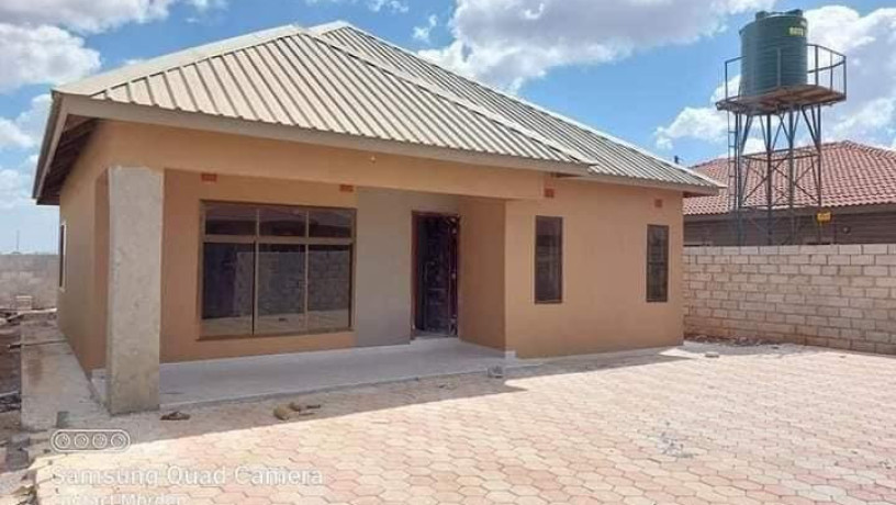 2-bedroom-house-for-sale-in-lilayi-big-4