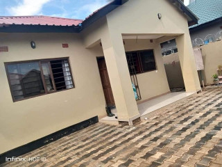 3 Bedroom House For Sale in Chalala