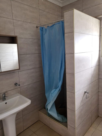 3-bedroom-flat-for-rent-in-makeni-big-4