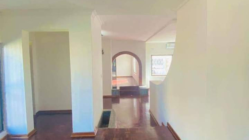 6-bedroom-flat-for-rent-in-kabulonga-big-8