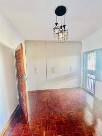 6-bedroom-flat-for-rent-in-kabulonga-big-3