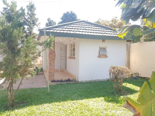 bedsitter-for-rent-in-avondale-big-0
