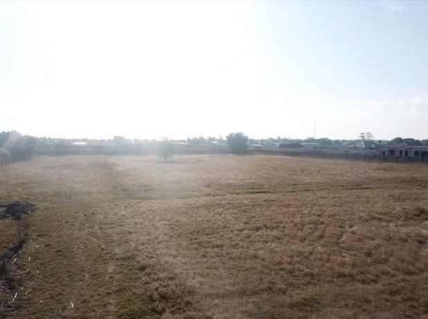 74-acres-land-for-sale-in-makeni-big-3