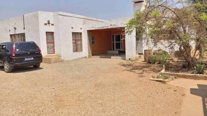 4-bedroom-house-for-sale-in-lilayi-big-4