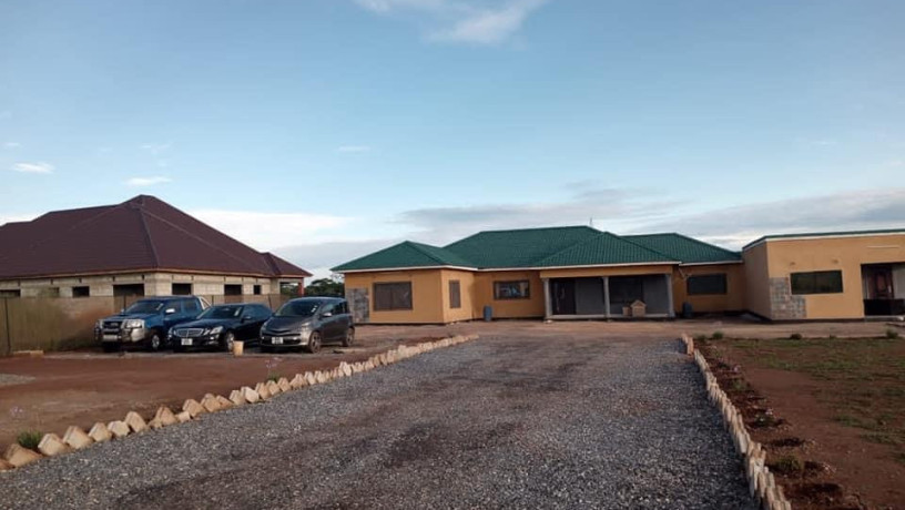 4-bedroom-house-for-sale-in-new-kasama-big-1