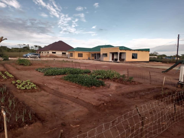 4-bedroom-house-for-sale-in-new-kasama-big-2