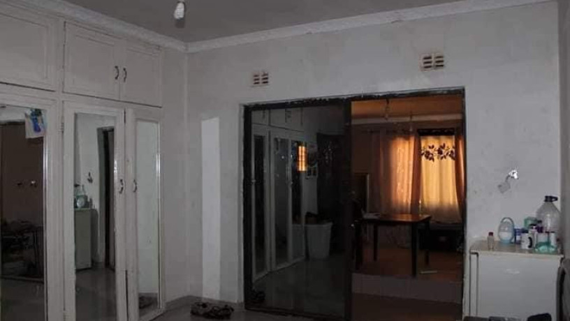 3-bedroom-flat-for-sale-in-kabulonga-big-4