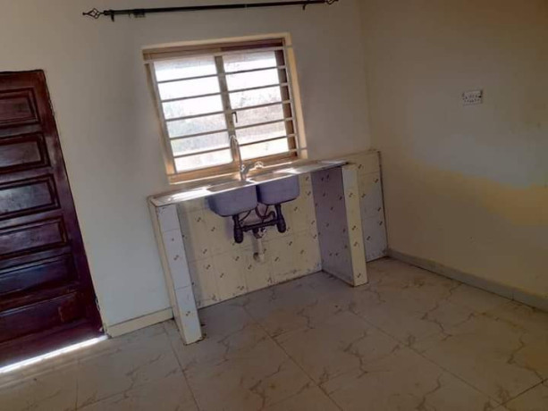 2-bedroom-flat-for-rent-in-chalala-big-9