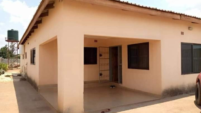 3-bedroom-flat-for-rent-in-chalala-big-7