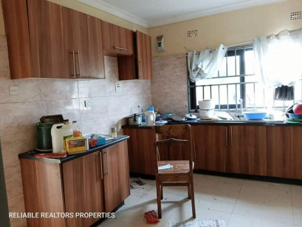 3-bedroom-flat-for-rent-in-chalala-big-2