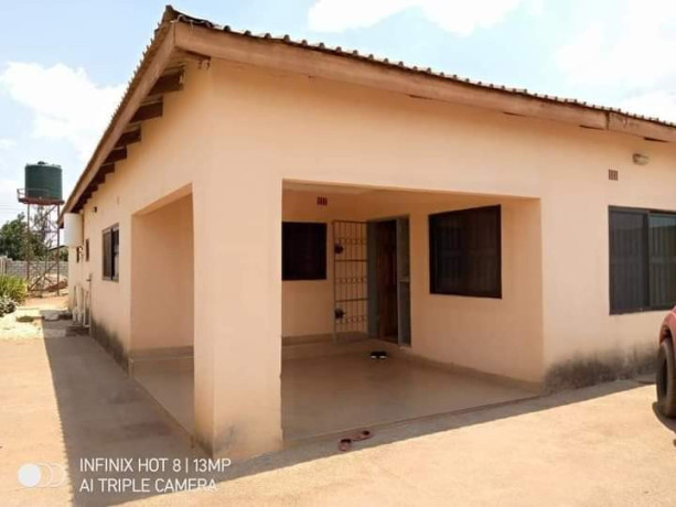 3-bedroom-flat-for-rent-in-chalala-big-7