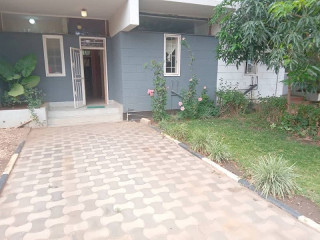 3 Bedroom Flat For Rent in Kabulonga